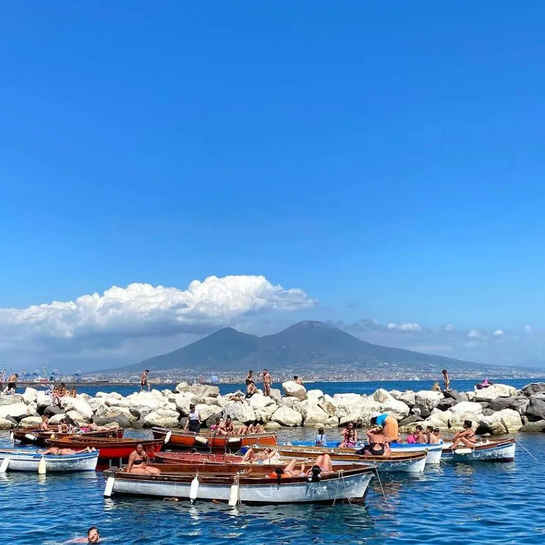A Due Passi Da Dante Bed & Breakfast Naples Italy