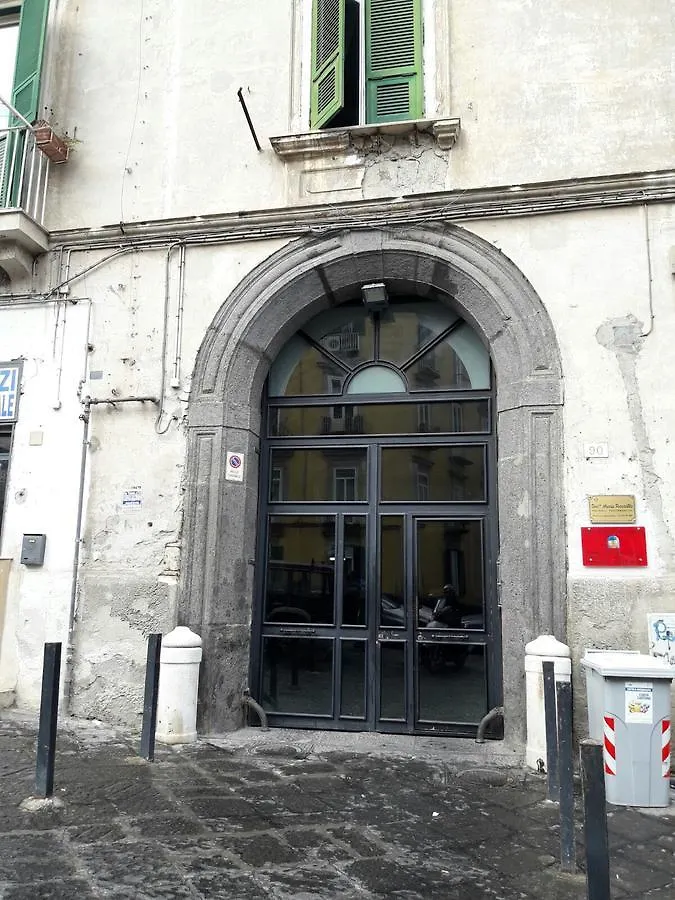 A Due Passi Da Dante Bed & Breakfast Naples