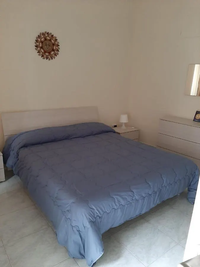 A Due Passi Da Dante Bed & Breakfast Naples 0*,  Italy