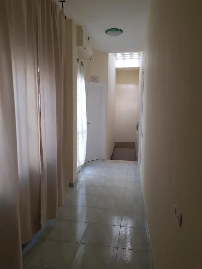 A Due Passi Da Dante Bed & Breakfast Naples Italy